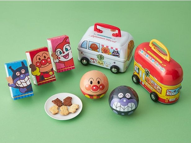 「おかしのくにのビスケット屋さん」。34種のキャラクターがバニラ味とココア味のビスケットに!