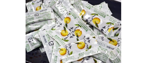 九州地区では、ゆずこしょうが付いてくる模様