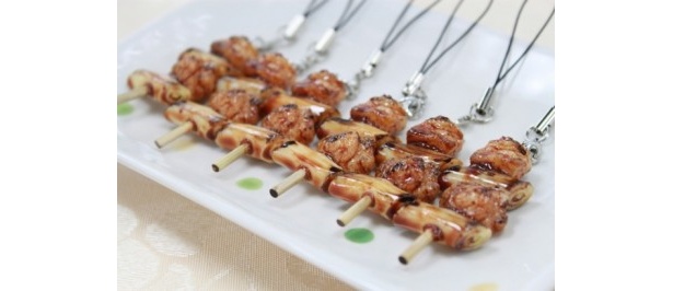 焼き鳥タレ色ストラップ