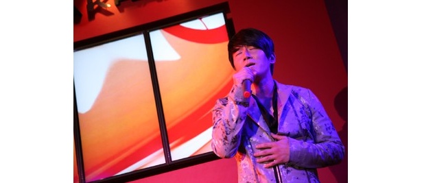 V.ELIEVEのジュニオ