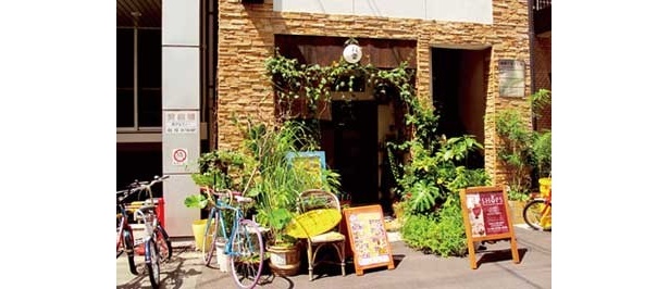 お酒や食事が楽しめるアジアン食堂「新町花雷」［バル時間］13:00～16:00、19:00～24:00