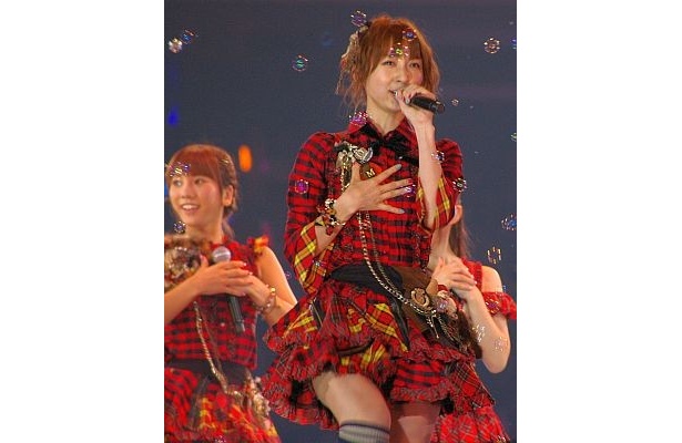 【画像】12月発売予定の24thシングルでセンターを務める篠田麻里子さん