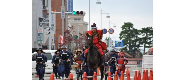 騎馬隊が駆ける！
