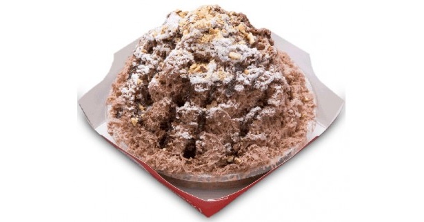 甘くてほろ苦い「チョコレート綿雪」は、アーモンドやストロベリーのトッピングが可能