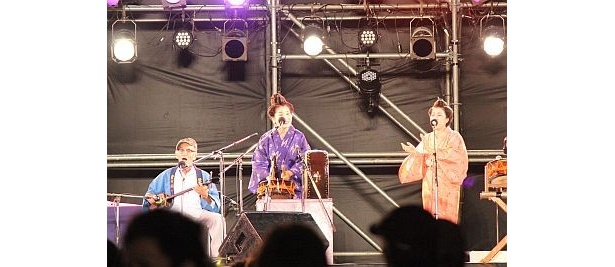 「MONGOL800 ga FESTIVAL What a Wonderful World!! 11'」1日目の様子