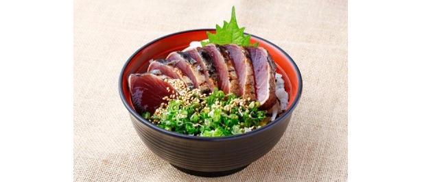 一本釣りのかつおを使用した「トロ鰹のたたき丼」