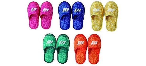 「Braniff スリッパ」(各2520円/5種類)