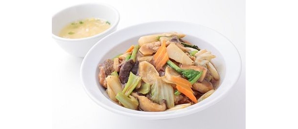 グランアージュ「餃子舗 珉珉」の「岩手中華丼」(600円/提供時間：16 時～ ※限定10食)