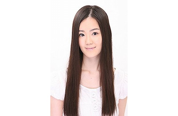 清水真緒（18/女優）