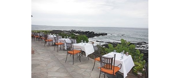 ヒルトン・ワイコロア・ビレッジ内の「KAMUELA PROVISION COMPANY RESTAURANT」。眺めが最高