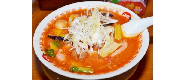 【写真】こちらはアスカをイメージした「アスカのトマト麺」