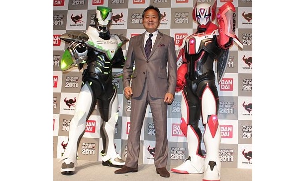 バンダイ代表取締役社長上野和典さんとTIGER＆BUNNY