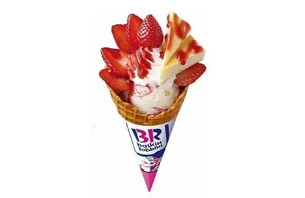 「ストロベリーベイクドチーズケーキ」(ワッフルコーン)