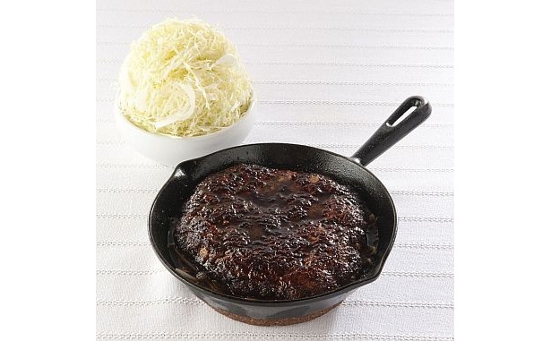【画像】重さ600gの「チャンピオントンバーグ」(1500円/東京トンテキ)など、すべてのマッスルメニューを大公開！