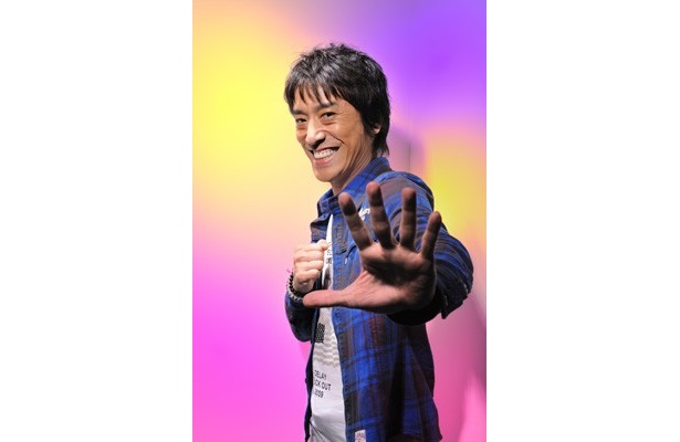 現代、舞台や映画など幅広く活躍中の筧利夫さん