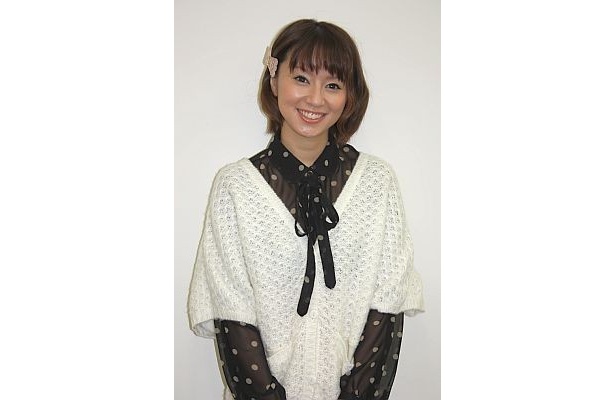 「引っ張っていってくれるような男性にただついていくような、穏やかな、落ち着いた恋愛が良いな」と亜美さん