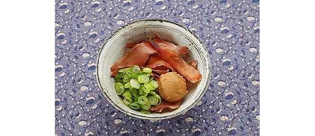 かつおの旨味をより味わいたければ、花かつおを厚削りのものに代えてみて！