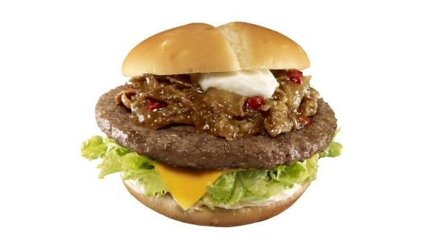 【写真】肉食にはたまらないラスベガスバーガーは、ビーフがこれでもか！というほどのボリューム