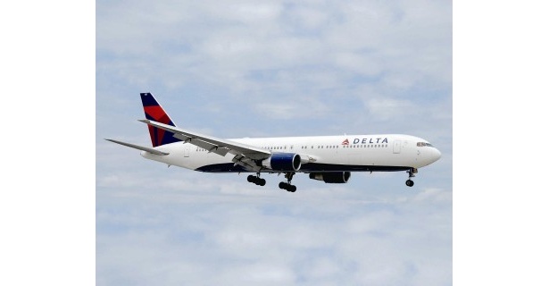 福岡~ホノルル往復航空券はなんとビジネスクラスが1組2名に当たる！