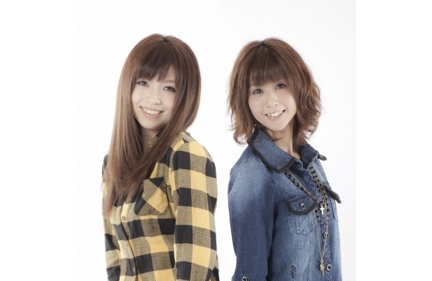 ZONEの二人（左からMIYU、MAIKO）