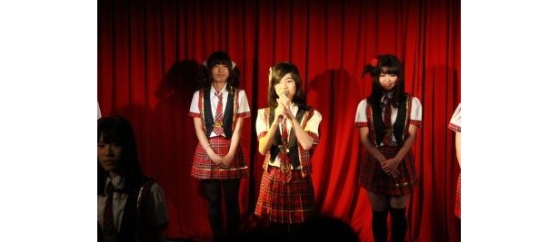 初公演の様子