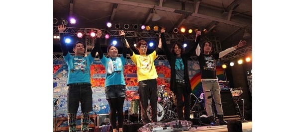 ふるさと大好き！HYが地元沖縄で初イベント「SKY Fes 2011」開催
