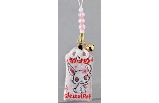 日枝大神社には子供から高い人気を誇るジュエルペット守り(500円)も