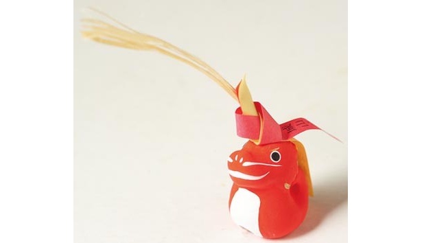 鈴の音が魔よけになる縁起の良いお守り。城山八幡宮の干支ミニ土鈴(500円)