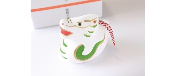 家内安全・開運招福のご利益が。岡崎天満宮の干支張り子(800円)