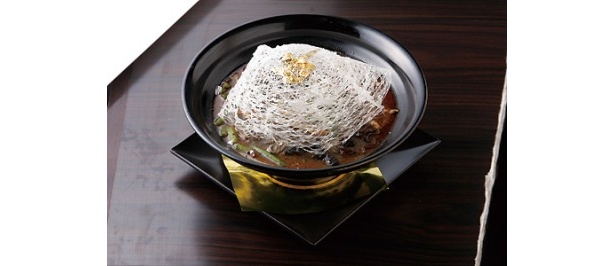 担々麺がベースの「金運黒胡麻担々麺」
