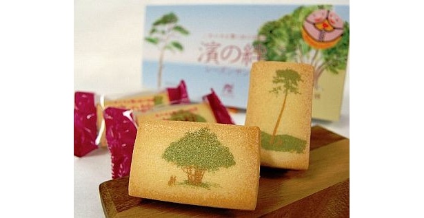 カトヤプラザ伊勢佐木の「ありあけハーバーズムーン」でお土産をGET！ 写真は洋菓子「濱の絆」