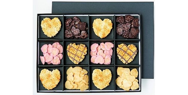 「赤坂柿山」の「艶ハートボックス」(2100円)