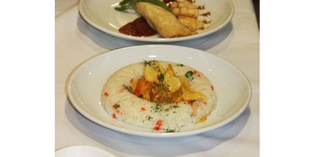 聖川真斗がモチーフになった料理「あふれる想いを閉じ込めた、真斗のダムシチューライス -豚肉とかぼちゃの煮込みシチューライス- 」（880円）