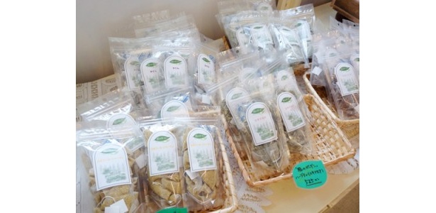 ハーブティーは各種525円で発売中