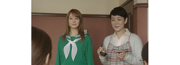 「ハワイから来たトリンドル・タダさん」とお母さんが紹介