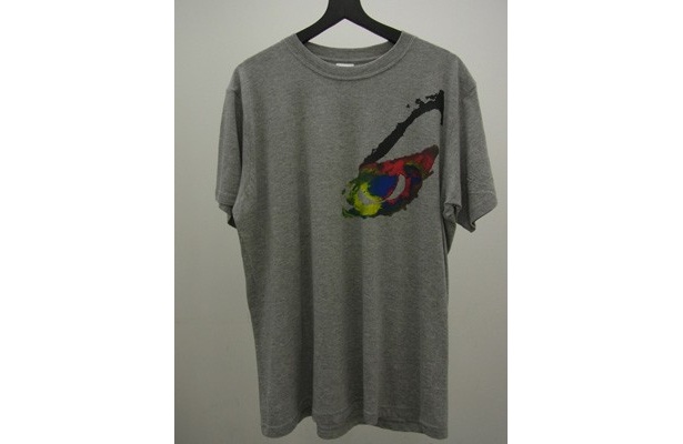 眼力がテーマのインパクトのあるオリジナルTシャツ2500円