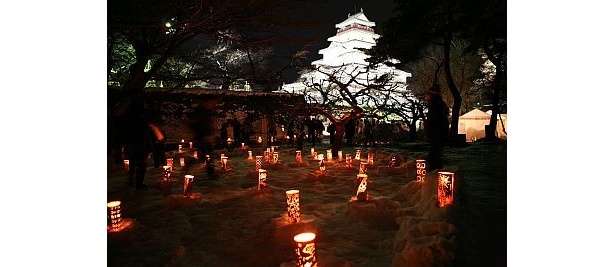 会津の雪の白さと光のコントラストが美しい