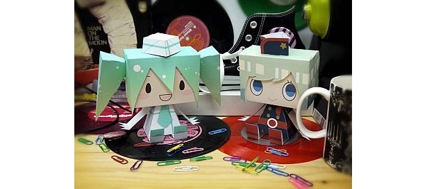 【写真】フライトアテンダント姿！「グラフィグ085 初音ミク トリコロール・エア・ライン 午前4時ver.」も登場