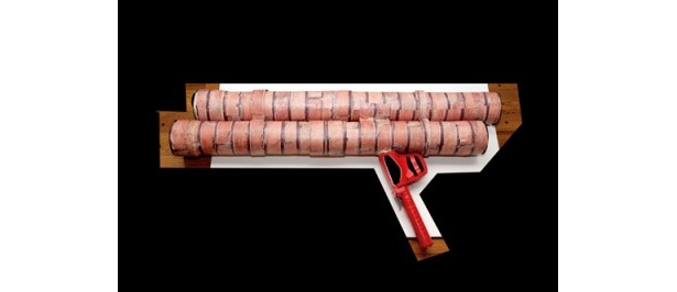 日本煙突をイメージした武器「ツインバズーカ」