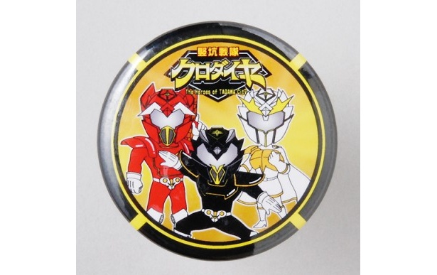 オリジナル缶バッジも発売中