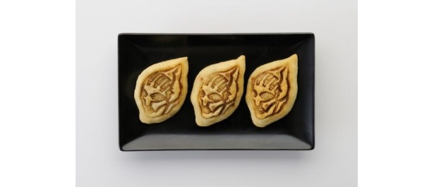ダークサイドながら人気の高いヒーロー「私の名はルナティック餃子」(600円/宇都宮餃子館)