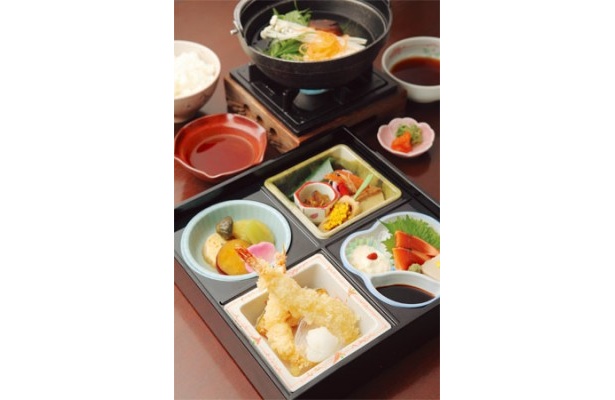 「京都嵯峨料理  良彌（よしや）」で昼食！
