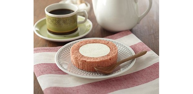 ローソンが総選挙1位のロールケーキを発売！ 味は「苺とレアチーズ」