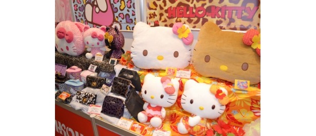 ハローキティのグッズも多数展示