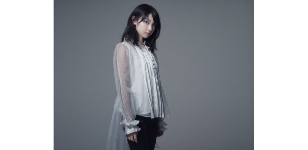 【写真】現役女子高生シンガーソングライターの家入レオ