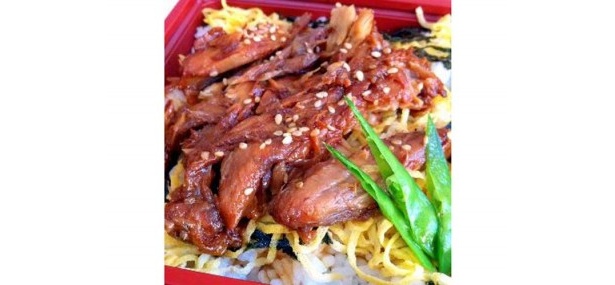 黄金龍のハモニカ飯¥600（1食・土曜、日曜限定）/ハモニカはメカジキの背びれの付け根部分。上質なうまみが凝縮、コラーゲンたっぷり