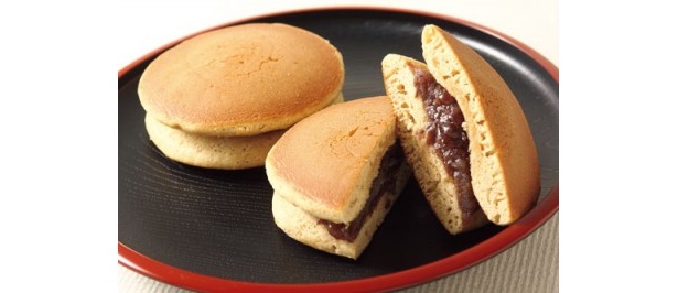 ＜三重県産米粉とシナモンのどら焼き＞三重県産の米粉と鈴鹿山麓でとれた新鮮な卵を使った生地は、しっとり＆もっちりとした食感。 