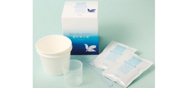 ＜奥伊勢小町 フェイスパック＞大台町で育った無農薬有機栽培緑茶と、エステ発祥の地フランス・ブルターニュ産のミネラル豊富な海藻粉末のみでできた天然成分100％のパック。