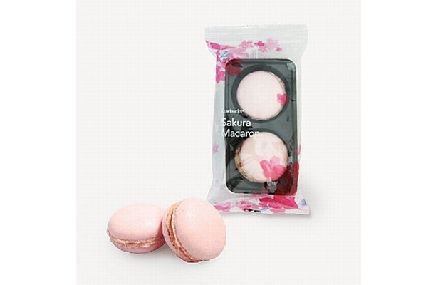季節限定さくら風味のマカロンが2コ入った「さくらマカロン」(260円)