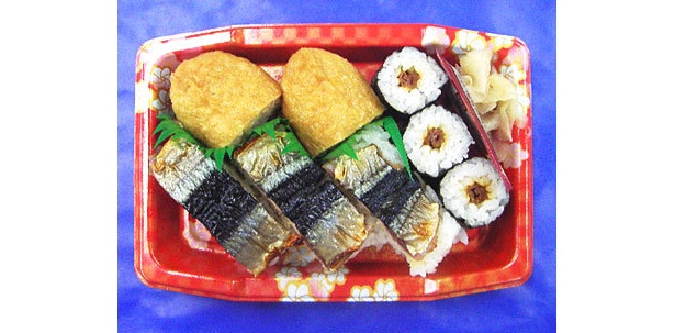 2/4に発売されたサンマの押し寿司セット